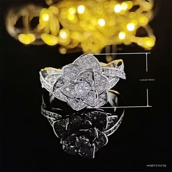 ✨HOST PICK 🍸Elegant Silver Plated Rose 🌹 Flower Simulated Zircon 💎 Ring✨ - Picture 7 of 16